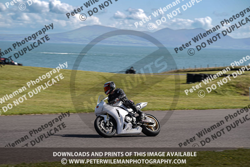 anglesey no limits trackday;anglesey photographs;anglesey trackday photographs;enduro digital images;event digital images;eventdigitalimages;no limits trackdays;peter wileman photography;racing digital images;trac mon;trackday digital images;trackday photos;ty croes